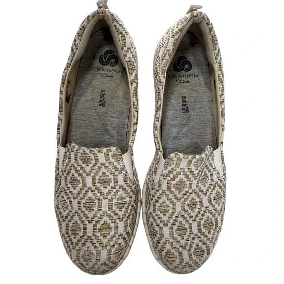 Clarks Cloudsteppers Women's Size 8 Step Glow Slip On Shoes Beige Gold Pattern - Picture 5 of 8